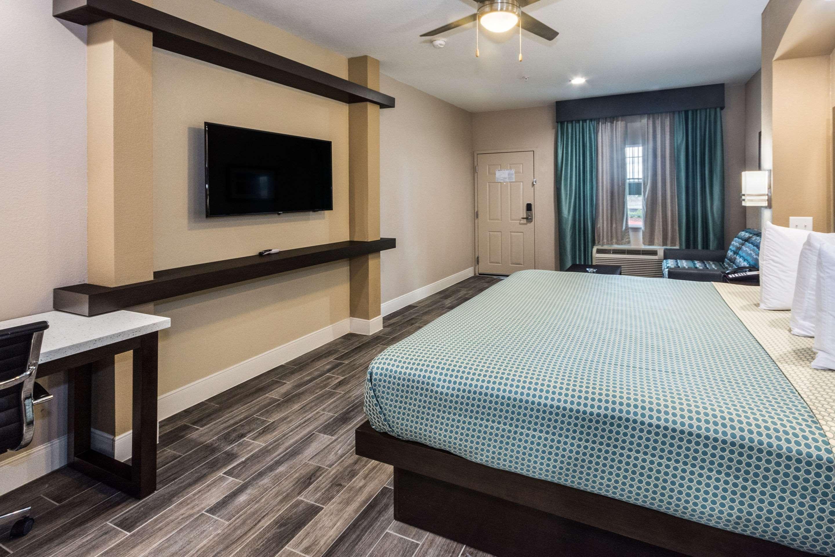 Econo Lodge Inn & Suites Houston Nw-Cy-Fair Jersey Village Exterior photo