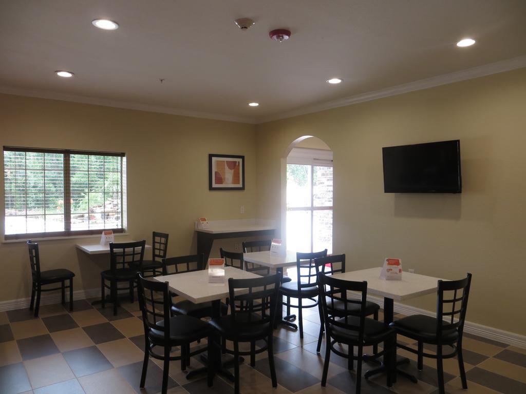 Econo Lodge Inn & Suites Houston Nw-Cy-Fair Jersey Village Exterior photo