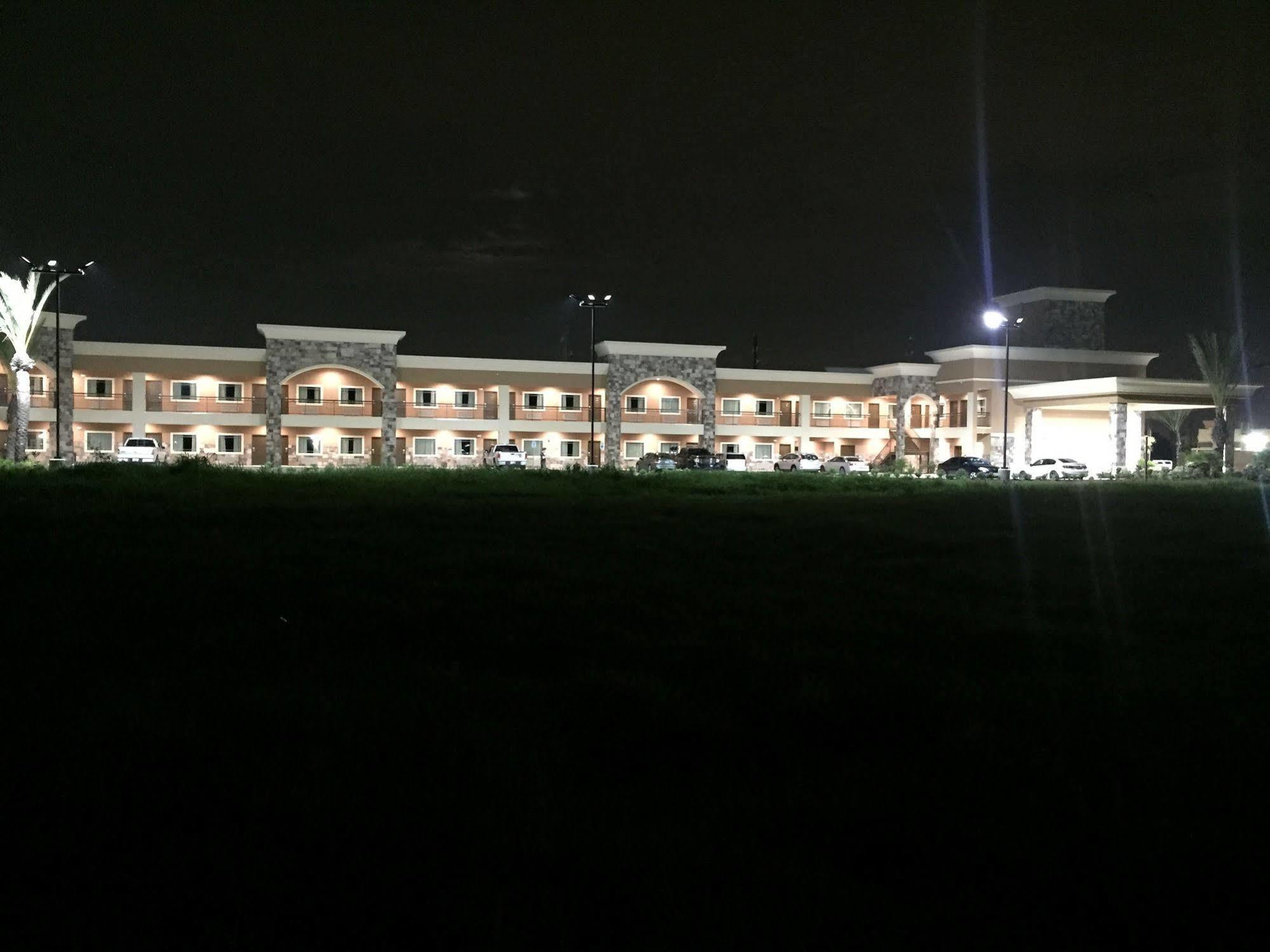 Econo Lodge Inn & Suites Houston Nw-Cy-Fair Jersey Village Exterior photo